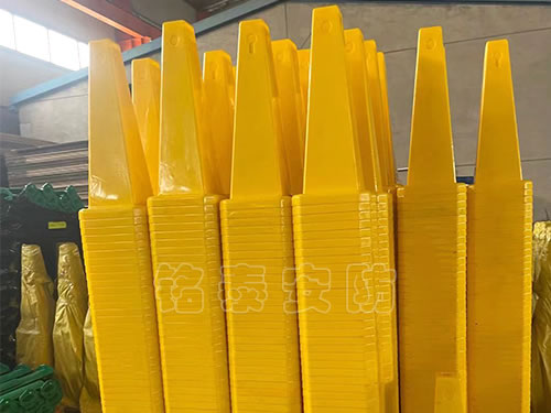 �}(c��ng)��(ch��)չʾ