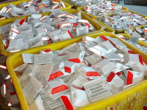 �}(c��ng)��(ch��)չʾ